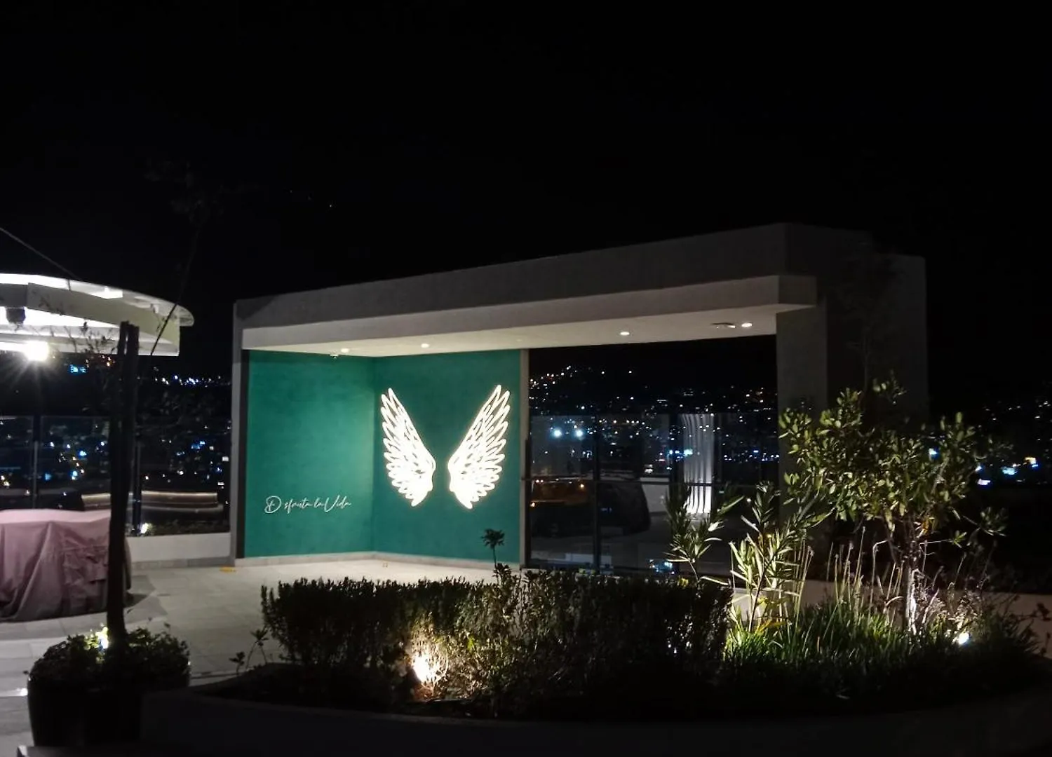 公寓 Lindo E Iluminado Apartaestudio En La Carolina 基多