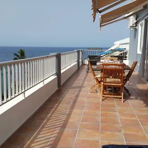 atico-con-vistas-al-mar.in-canary-islands.com/